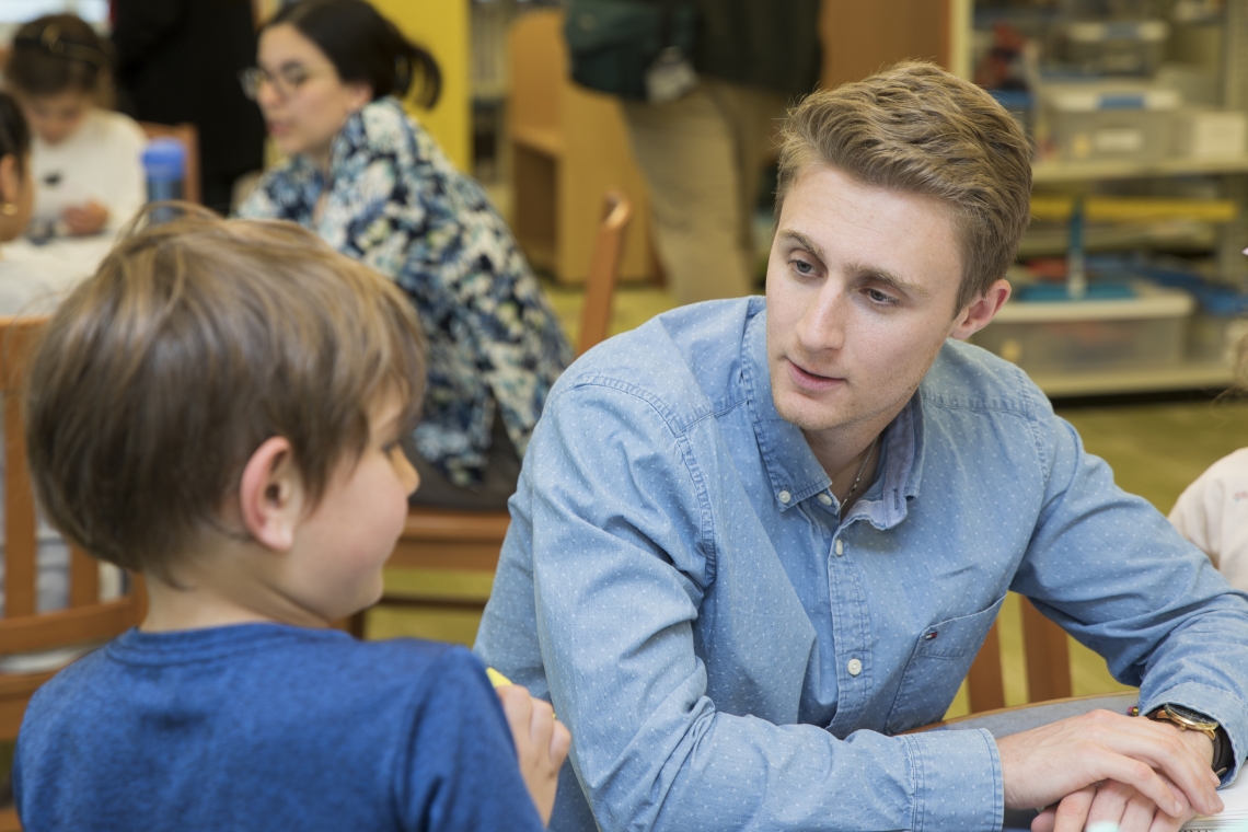 graduate student with literacy clinic student