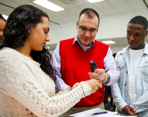 Christos Noutsos with students