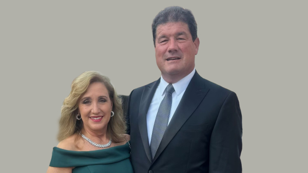 Janet & Steven Connolly Headshot