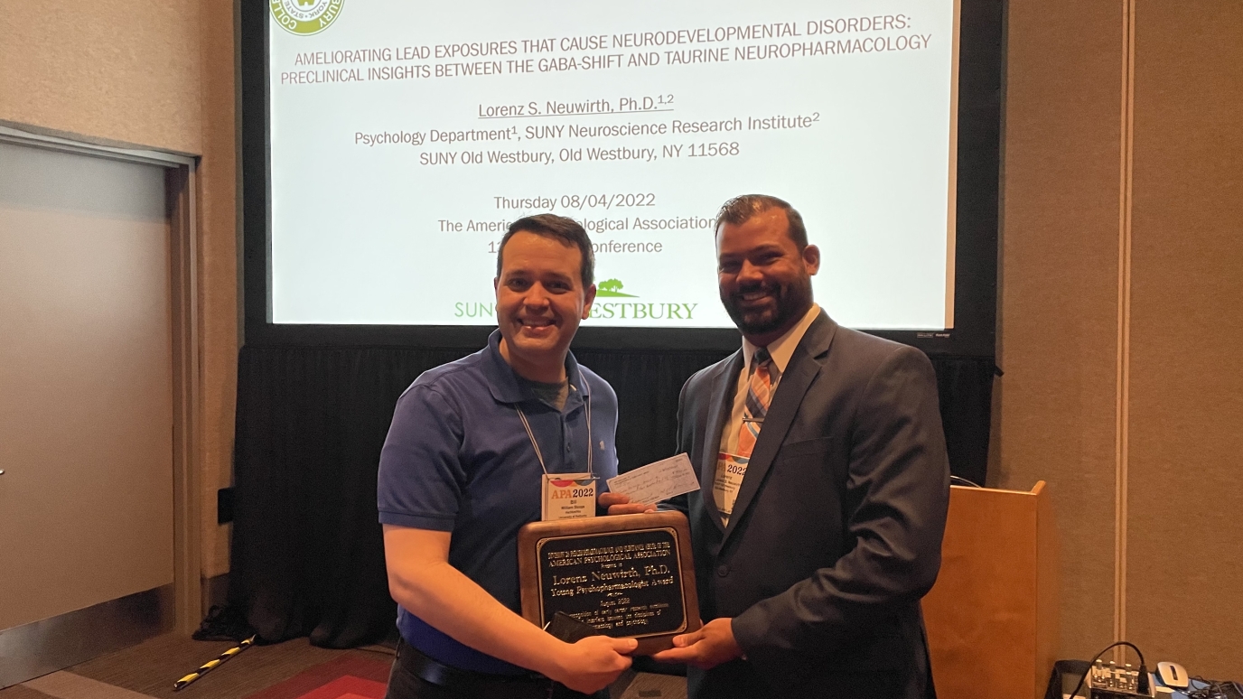 Dr. Lorenz Neuwirth at the APA conference