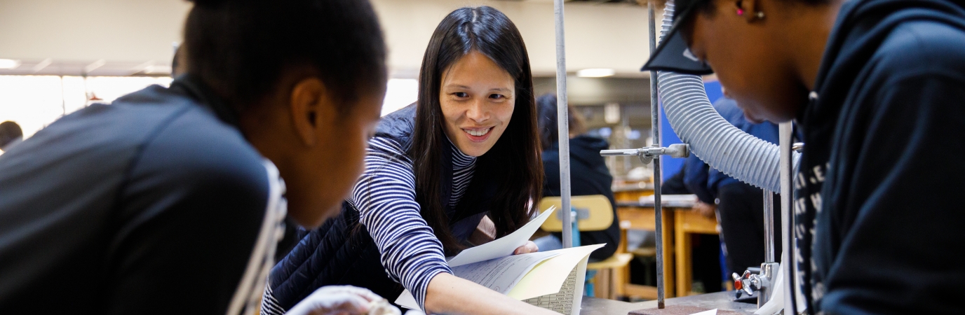 Student_Classroom_ArtsandSciences_Biology