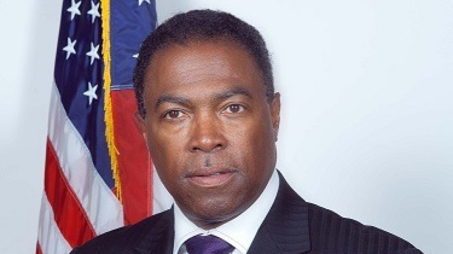 Headshot of Phillip E. Elliott