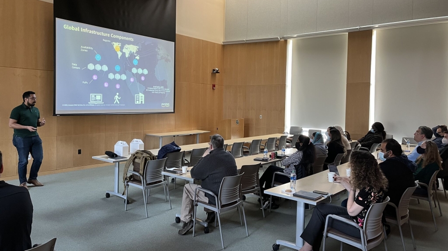 Speaker from Amazon addresses students and faculty in NAB conference hall