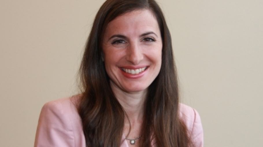 Dr. Nicole Sieben