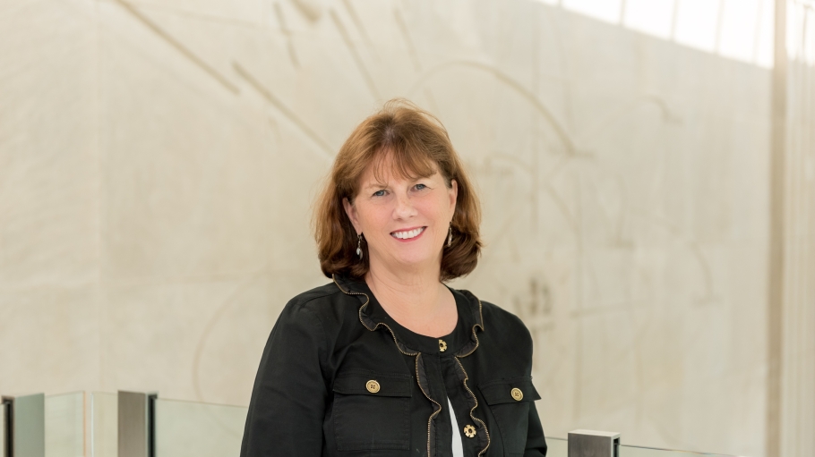 Dr. Maureen Gillette