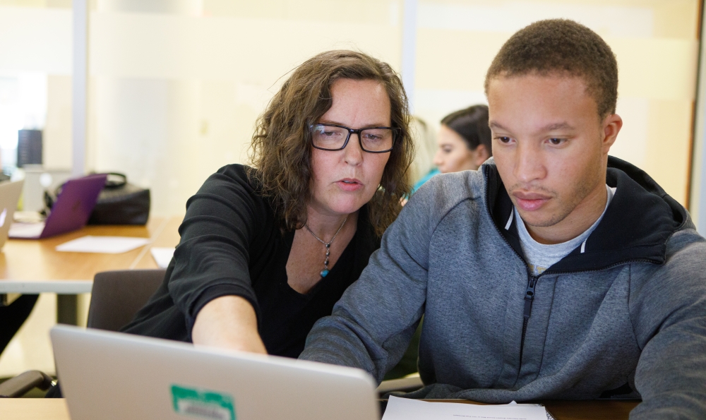 Classroom_Student_ArtsAndSciences_AmericanStudies