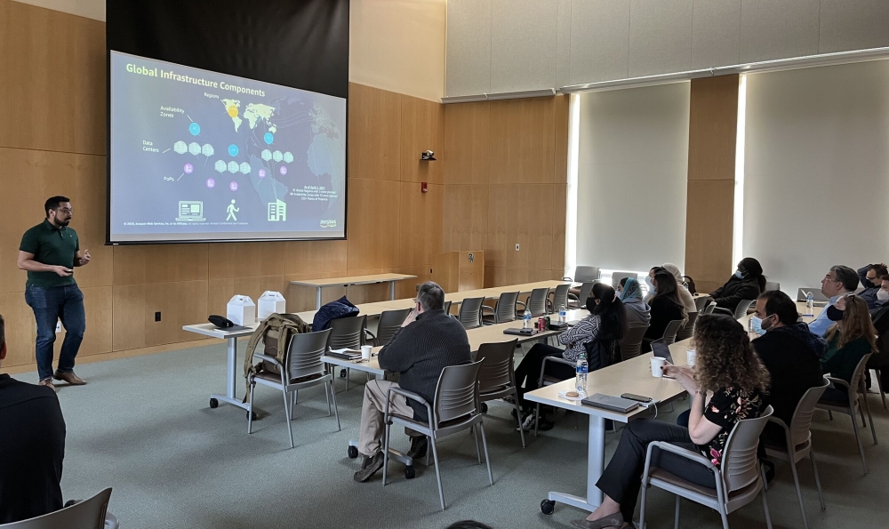 Speaker from Amazon addresses students and faculty in NAB conference hall