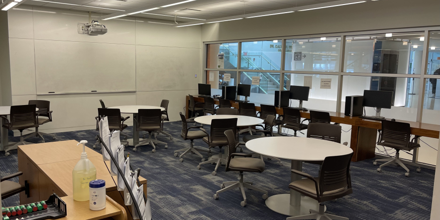 SUNY Old Westbury and Roosevelt Schools promote increased college  attendance, success through new Scholars Academy | SUNY Old Westbury